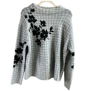 OLIVER O Ladies Houndtooth Floral Crew Neck Sweater Large Blue Gray and Black